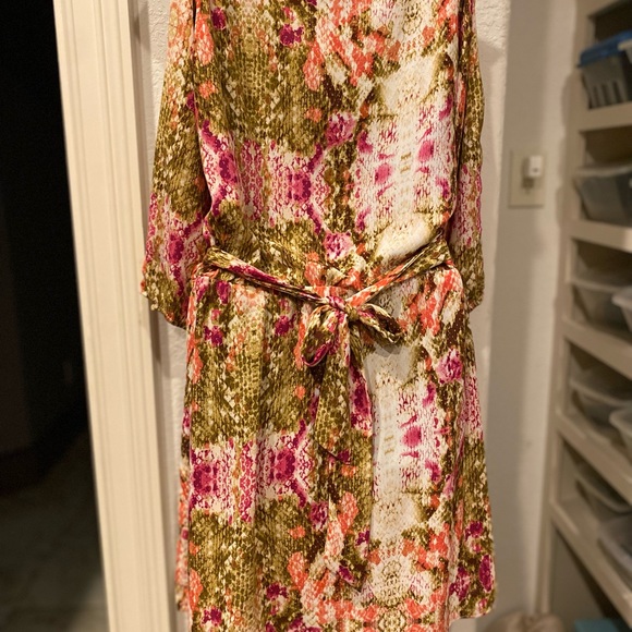 Pink Snake Skin Look - Picture 4 of 4